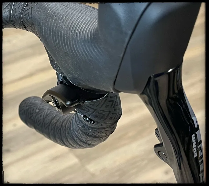 Revolt X Advanced Pro 0 Medium Airglow/Black 2023Currant-9